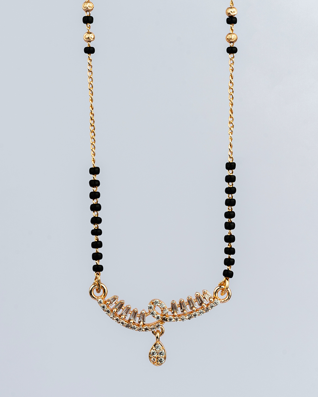 Serene Curve Mangalsutra